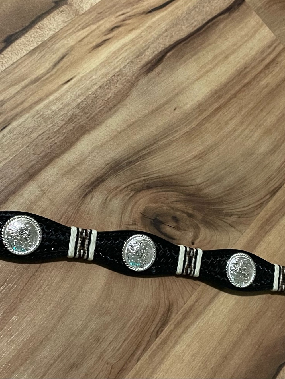Nocona Womens Black Leather Western Belt with Silver Conchos & Whipstitch - Picture 13 of 14